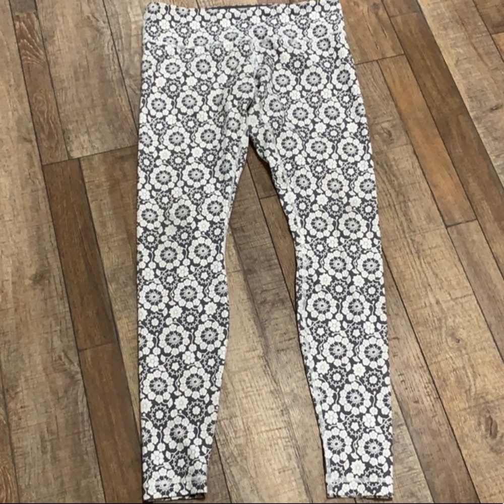 Lululemon full length leggings size 10